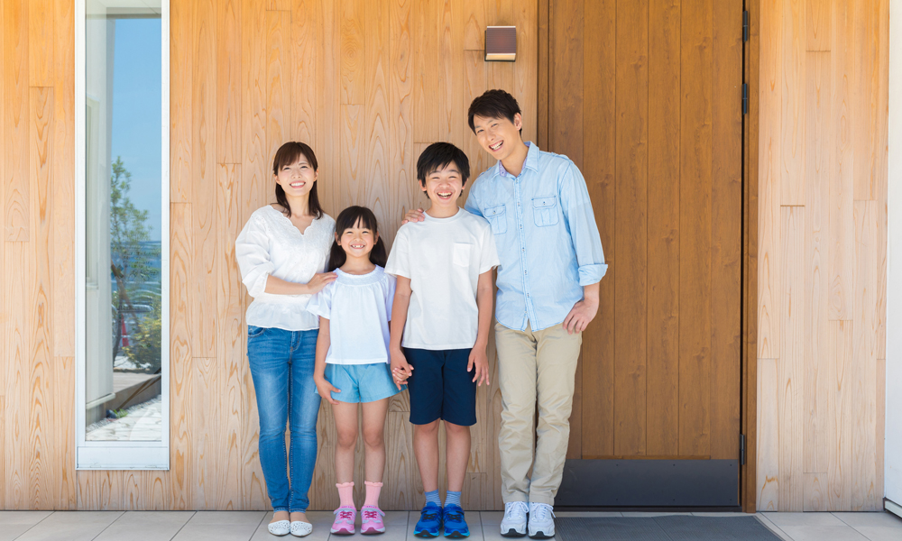 夫婦と子供二人の家族